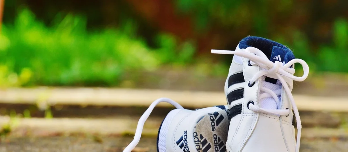 Buty adidas Originals Forum Low FY7973 – białe