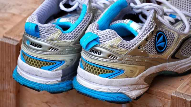 Buty do biegania adidas Response Run FY9578