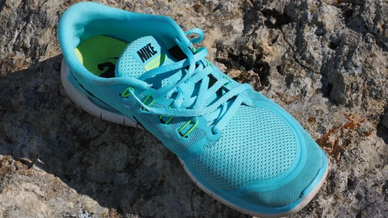 Buty do biegania Nike React Infinity Run Flyknit 2 W Zielone Ct2423 005
