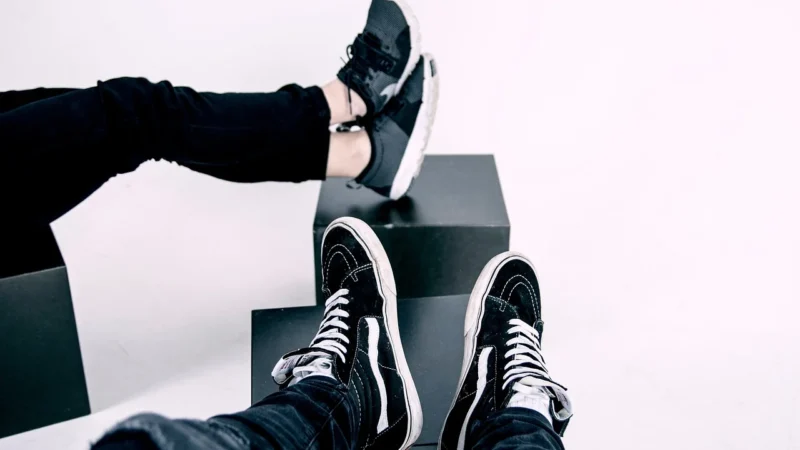 CONVERSE RUN STAR HIKE CZARNY 166800C