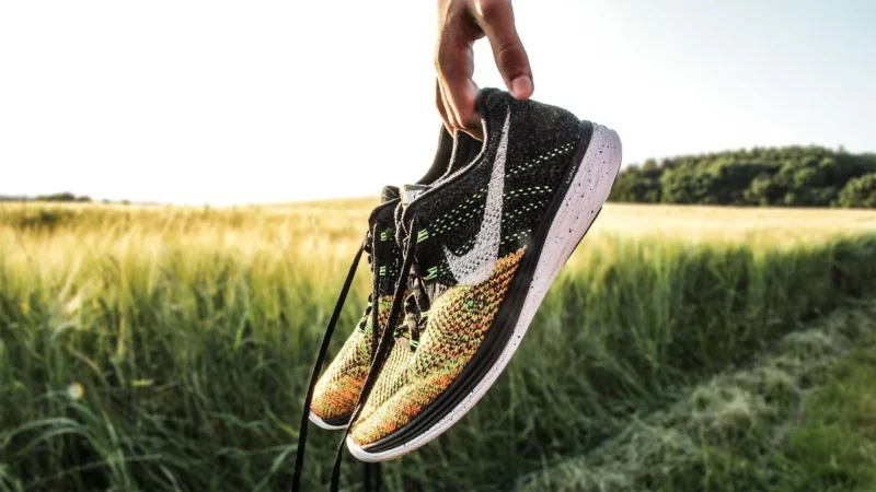 Obuwie Nike PRECISION VI Rozmiar 42,5 EU