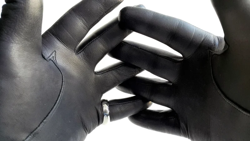 Real Leather Lekka Skórzana Listonoszka Z Motylkami S 694